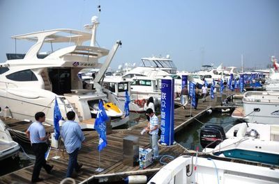 (服务专线)(1)第五届中国大连国际游艇展览会开幕(图)